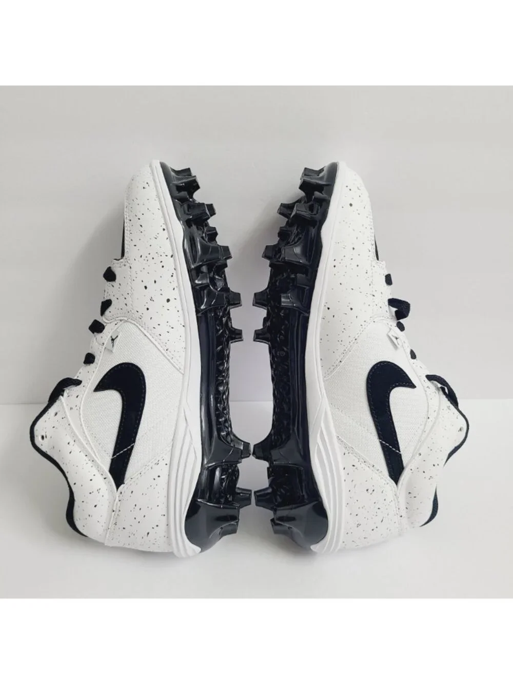 NEW Nike Air Jordan Stadium 90 Low TD Football Cleats HQ0210-100 Size 12 White